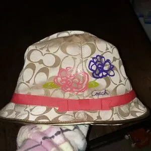 Coach | Accessories | New Coach Poppy Fedora Floral Sig C  display picture 3